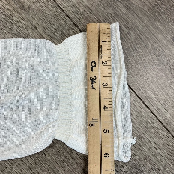 CHANEL Vintage White cc Logo Knit Blouse Top Size 40‎ EU NWT - Picture 11 of 16